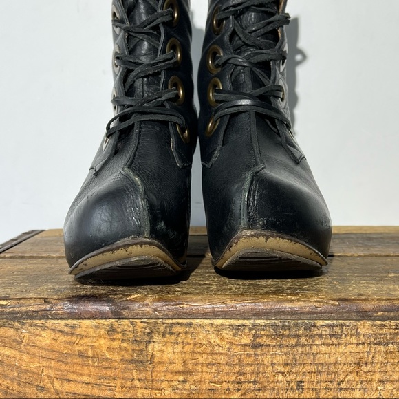 JOHN FLUEVOG black leather lace up goth chunk heel US 7.5 - Picture 2 of 10